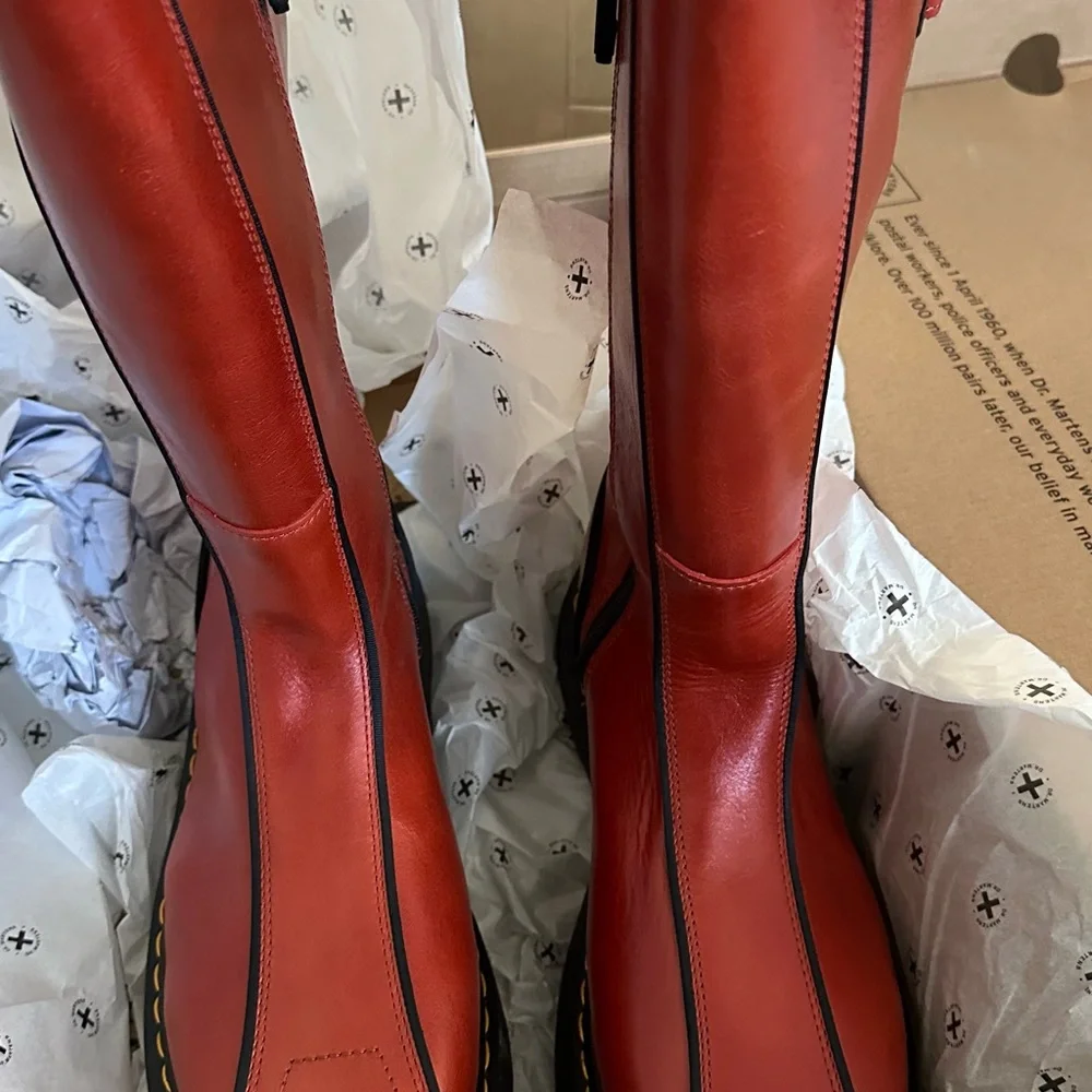 BUZZ HI Tall Eclipse Leather Boots COLOR:FLAME ORANGE
BRAND NEW NEVER BEEN WORN - Picture 2 of 11